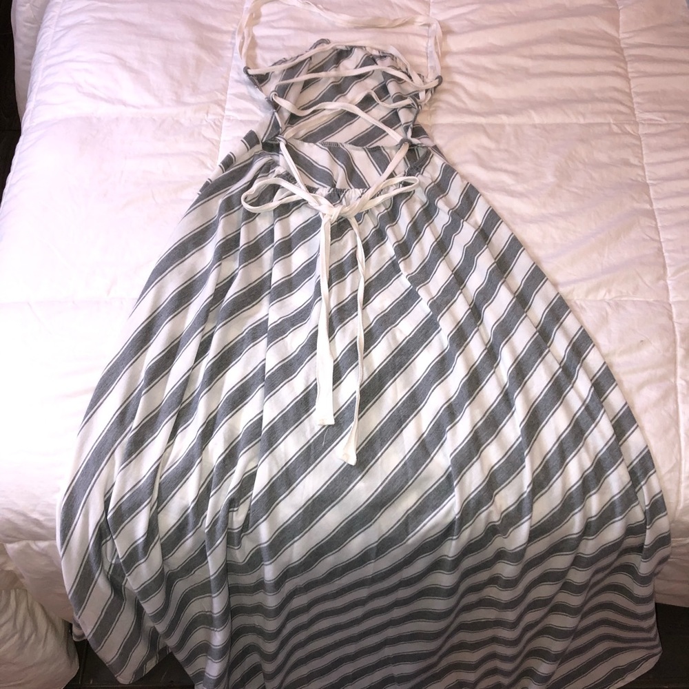 Crisscross open back maxi dress.